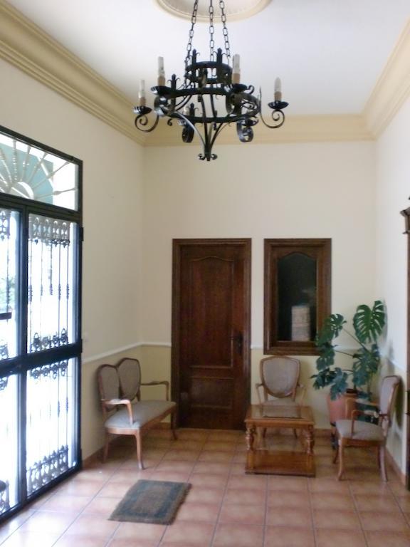 Hostal Las Tres Jotas Алькарасехос Экстерьер фото