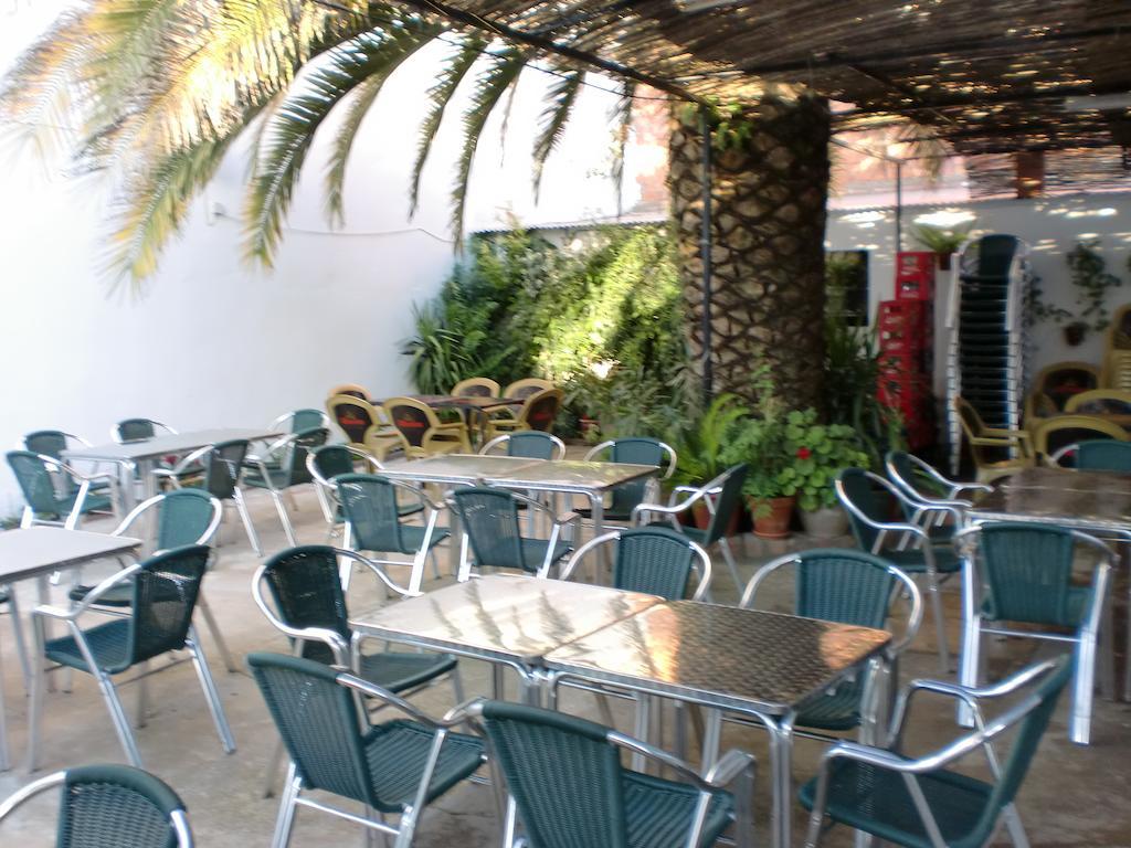 Hostal Las Tres Jotas Алькарасехос Экстерьер фото